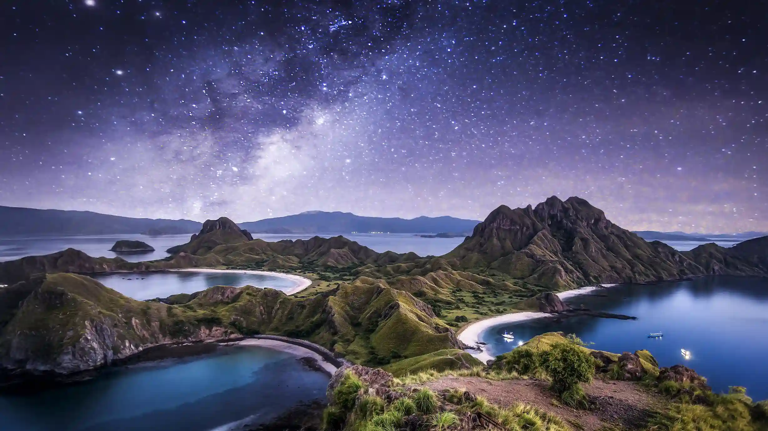 The editorial team behind this Kanawa Island guide