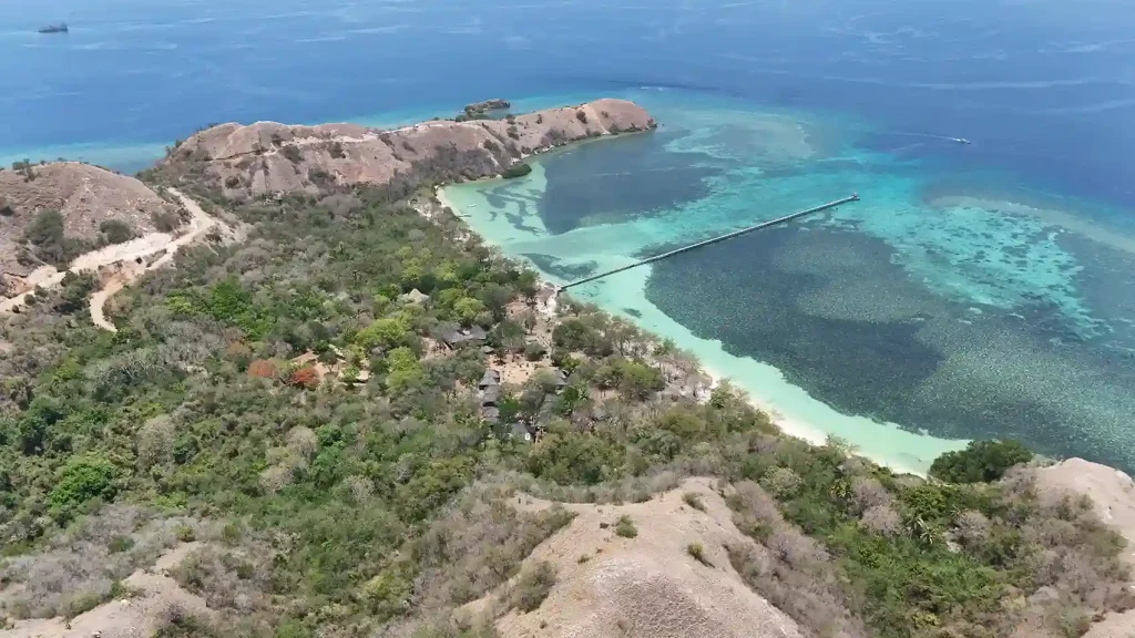 Kanawa Island vs Gili Trawangan: Which Is Best for Couples?