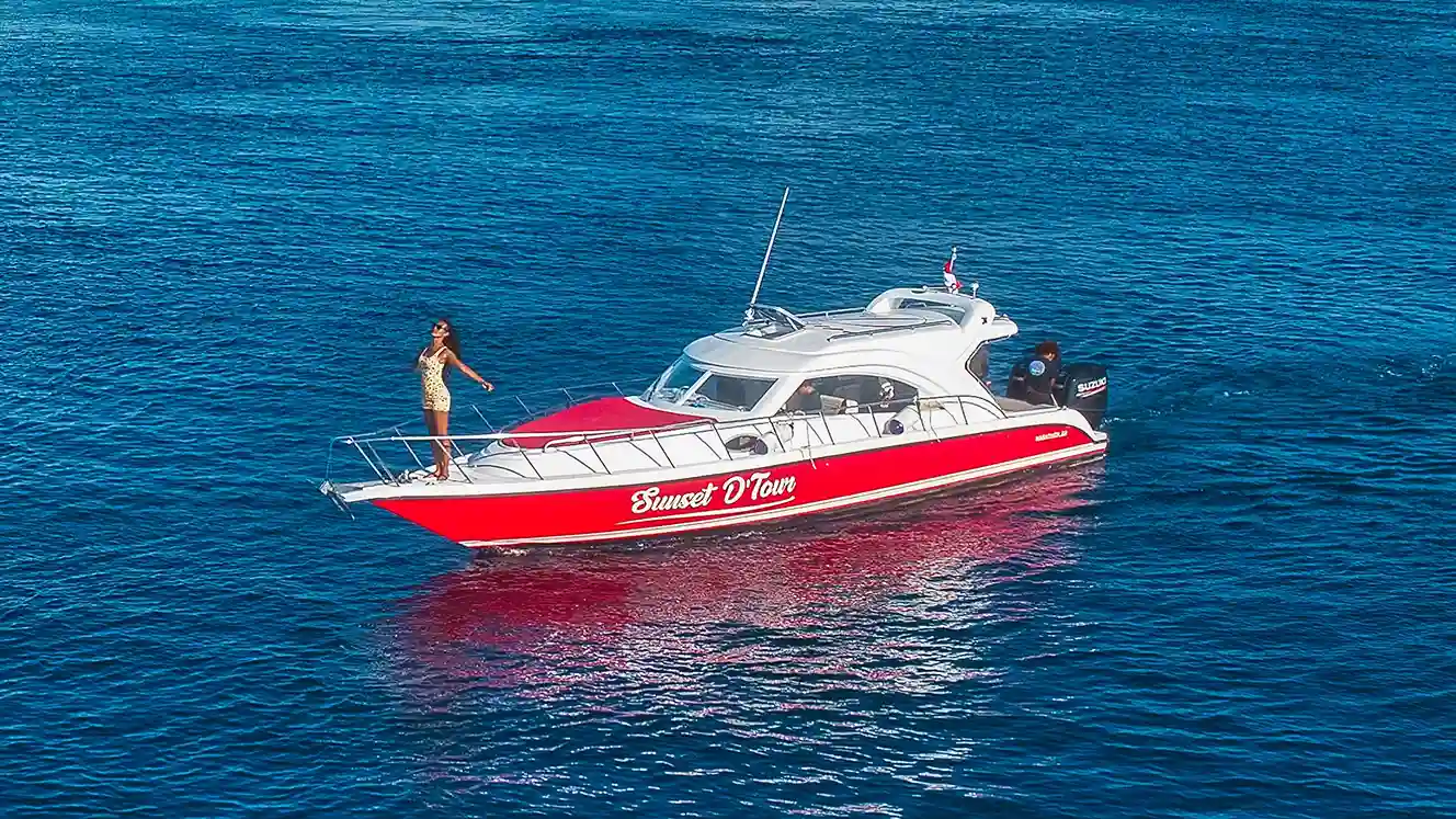 Kanawa Island Photography Tour: Golden Hour Charter