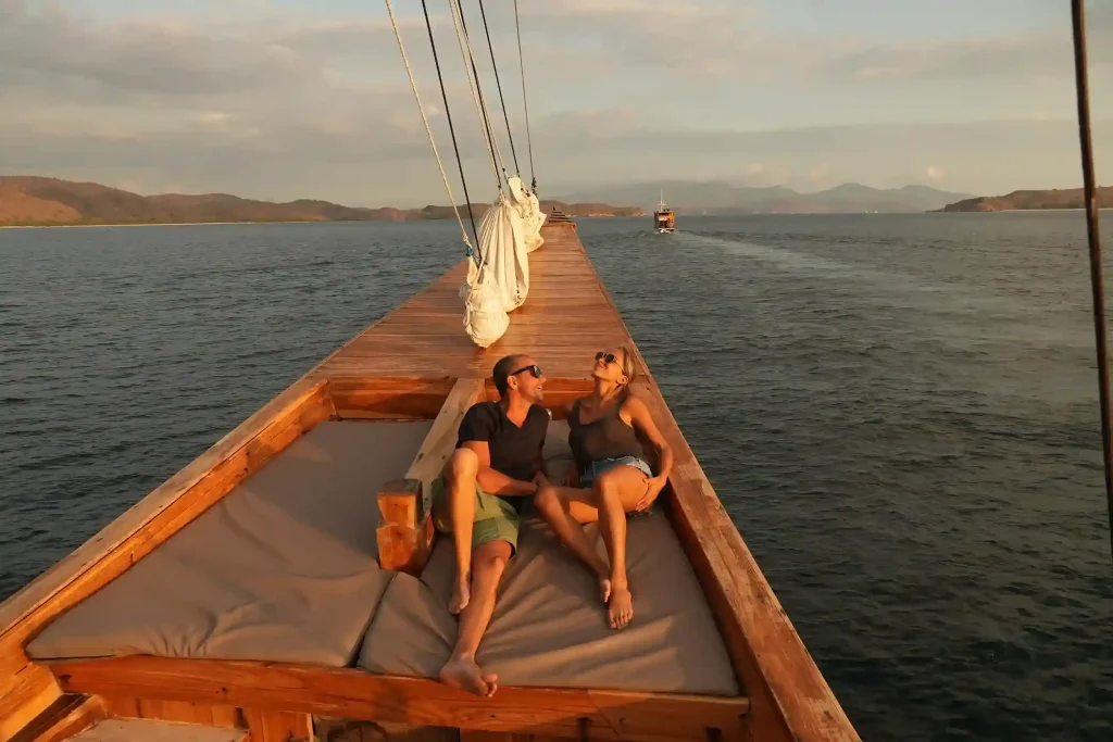 Is a Trip to Kanawa Island Safe for Luxury Travelers?
